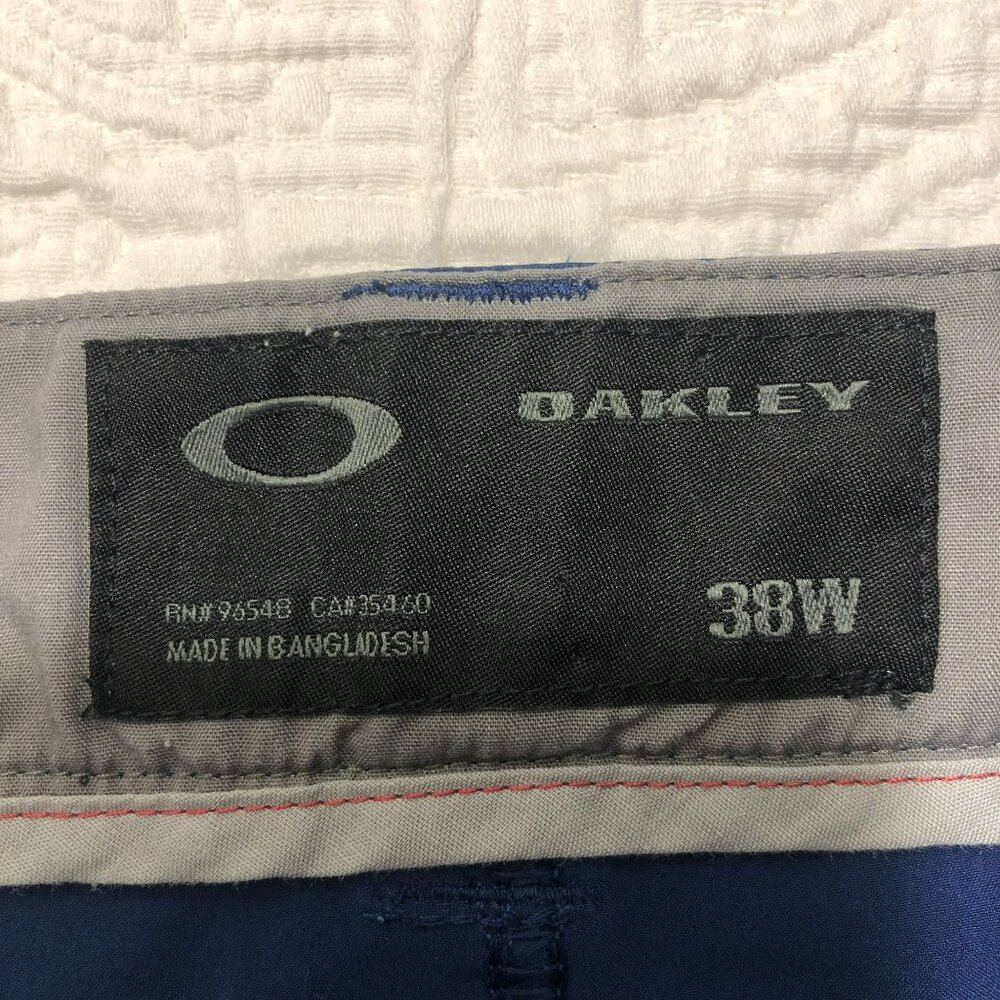 Oakley Shorts Casual Lightweight & Breathable With Pockets Mens Blue Size 38W - Picture 2 of 13
